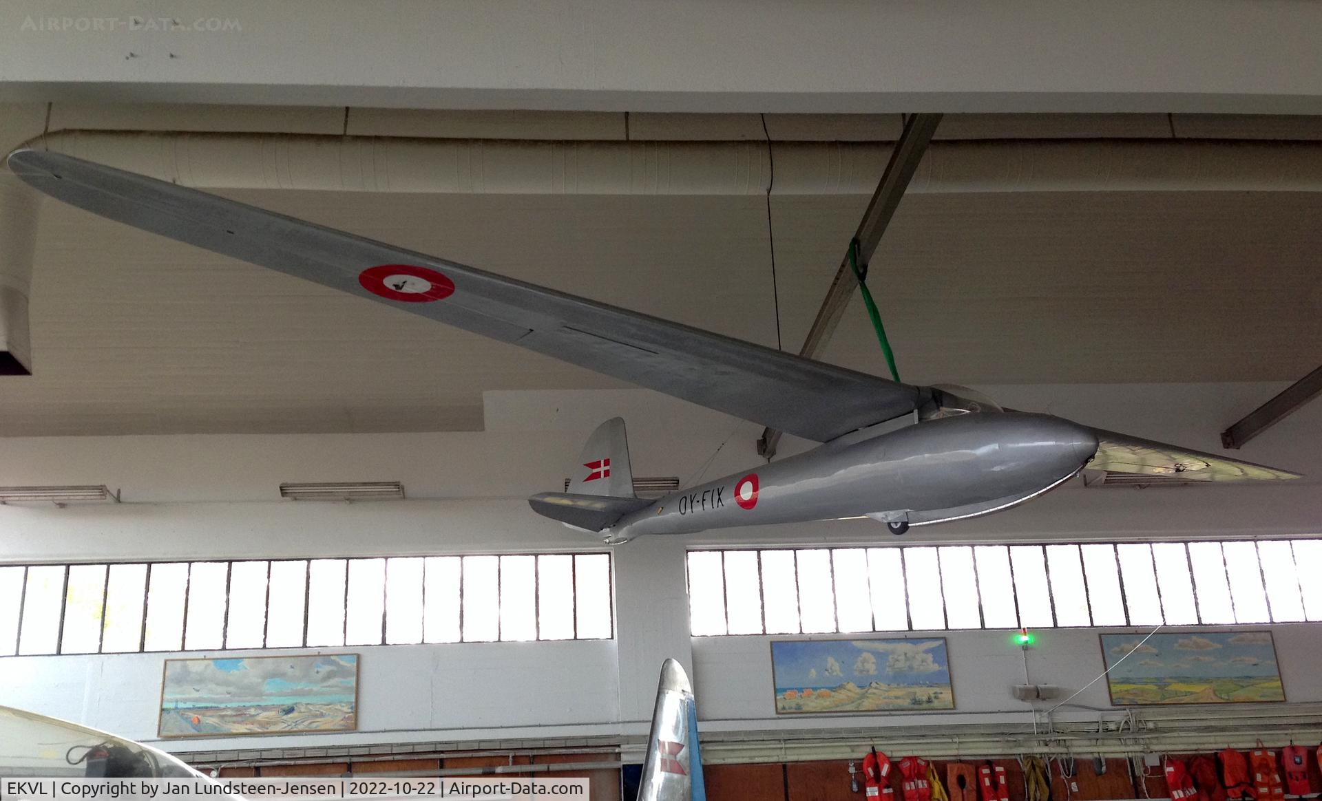 EKVL Airport - EoN Olympia under the roof in Hangar 2, the historical aircraft hangar at the former Vaerloese Air Base in Denmark. This glider is ex Royal Danish Air Force 96-963 and Z-963 and was built in 1947. 