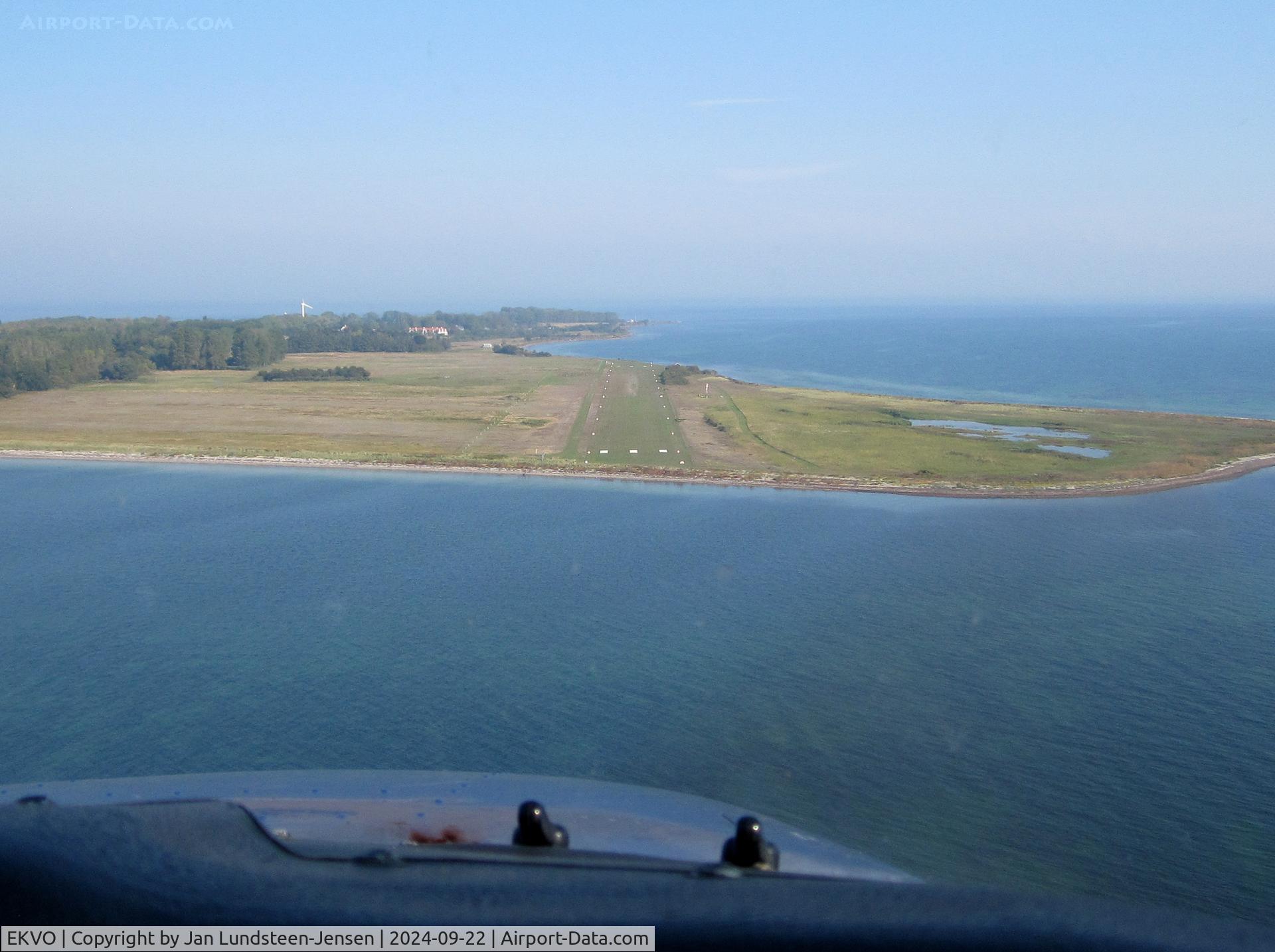 EKVO Airport - Reims Cessna F172N OY-BNH on final approach to Runway 06 at the airfield on the Danish island of Vejro.