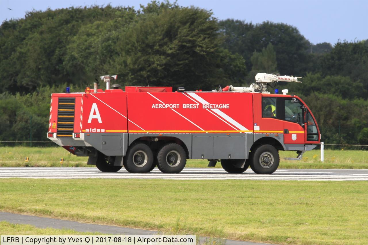 Brest Bretagne Airport, Brest France (LFRB) - Brest-Bretagne airport LFRB-BES)