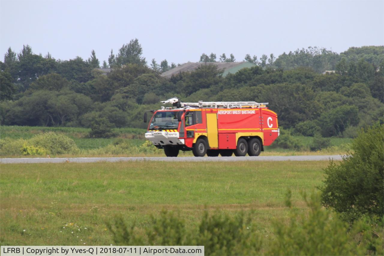Brest Bretagne Airport, Brest France (LFRB) - Brest-Bretagne airport LFRB-BES)