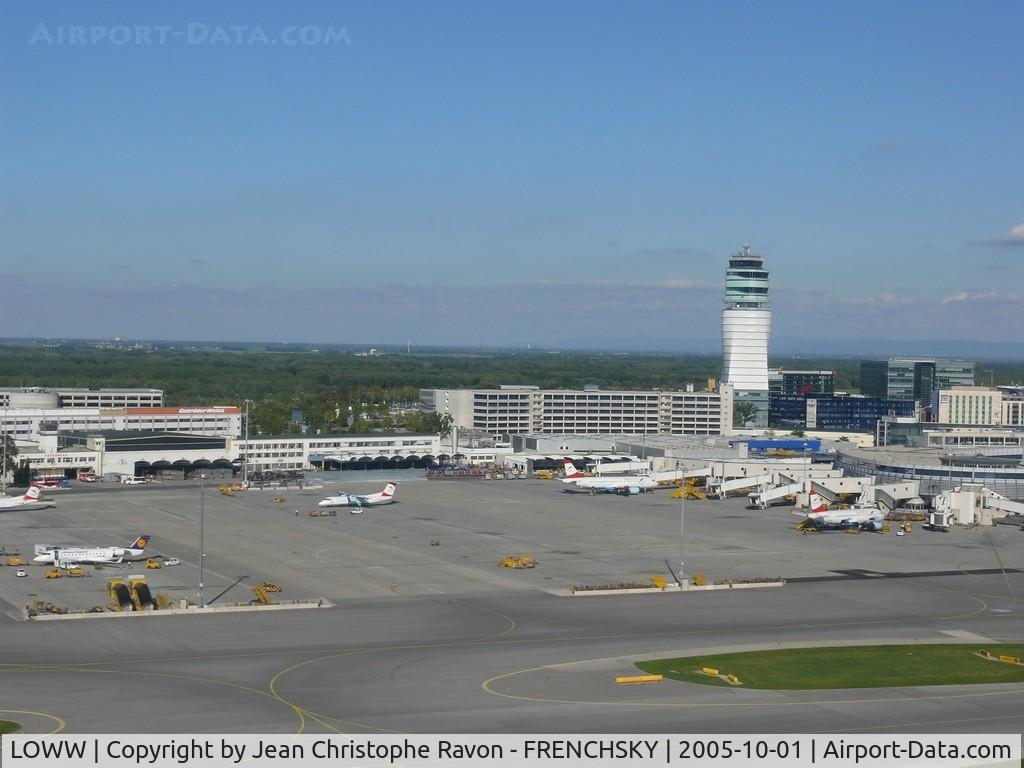 Vienna International Airport, Vienna Austria (LOWW) - Austrian