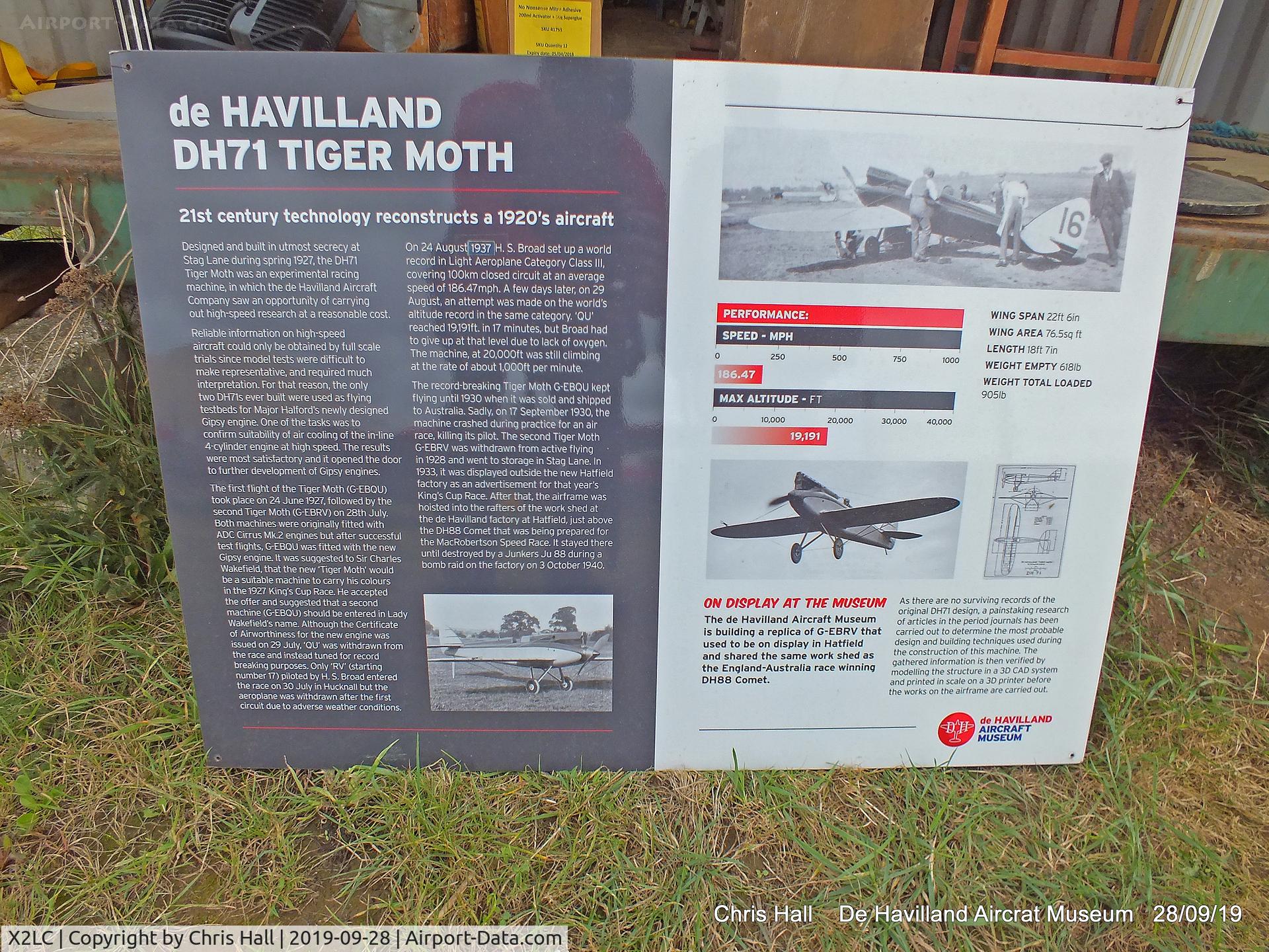 X2LC Airport - de Havilland Aircraft Heritage Centre, London Colney