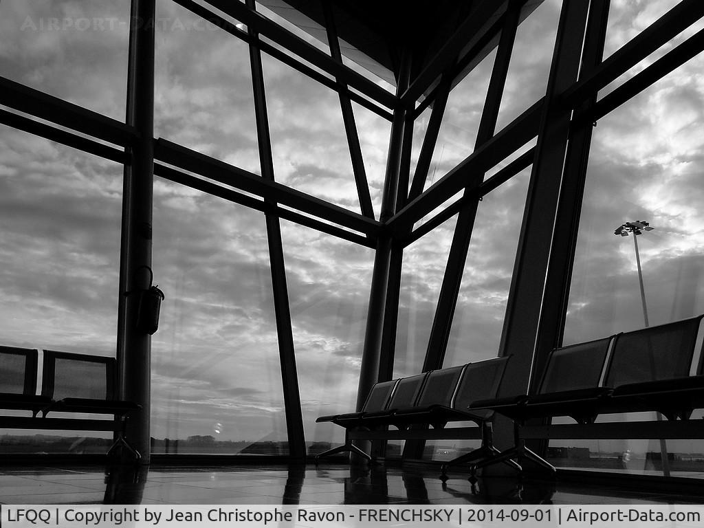 Lille Lesquin Airport, Lille France (LFQQ) - terminal departures