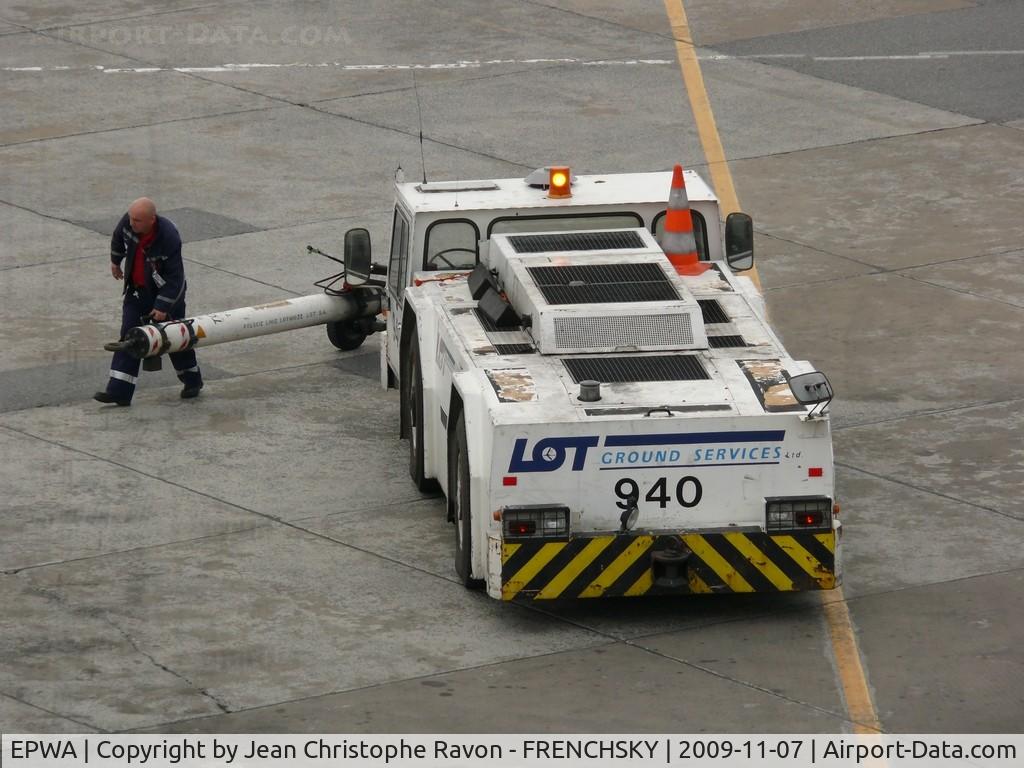 Warsaw Frederic Chopin Airport (formerly Okecie International Airport), Warsaw Poland (EPWA) - LOT