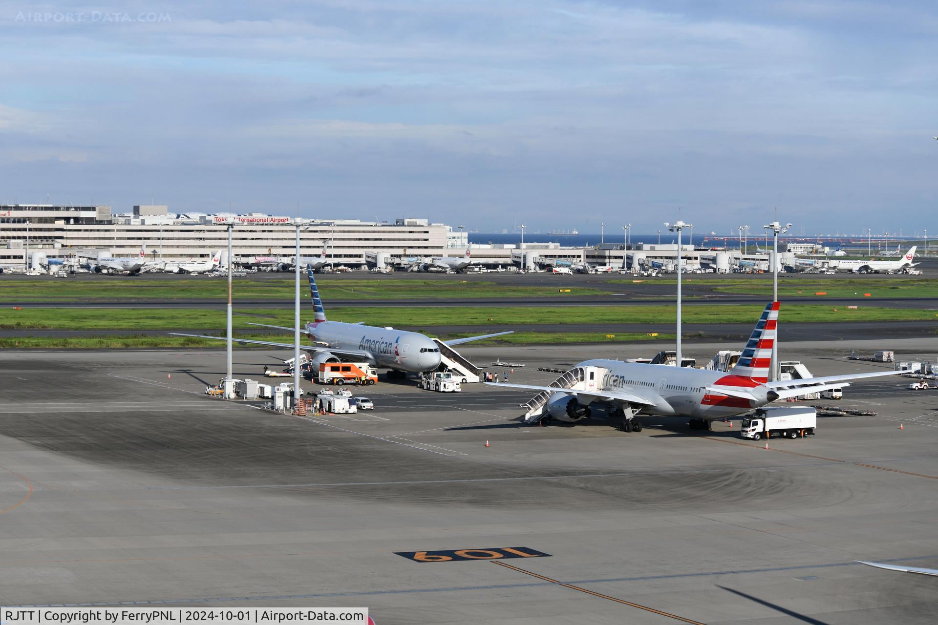 Tokyo International Airport (Haneda), Ota, Tokyo Japan (RJTT) - Ramp at T3 Haneda Airport