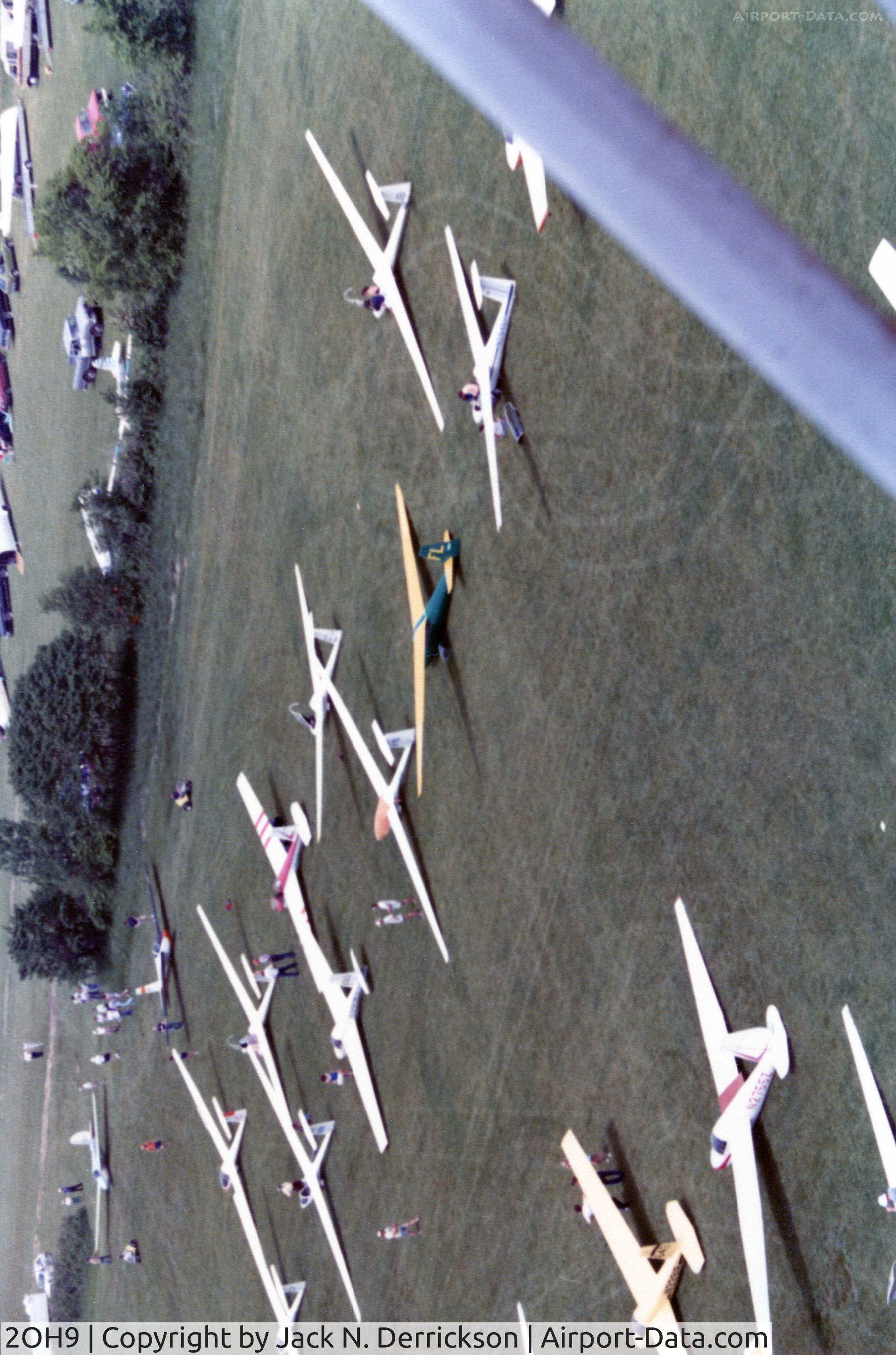 Caesar Creek Gliderport (2OH9) - 1982 WMGM