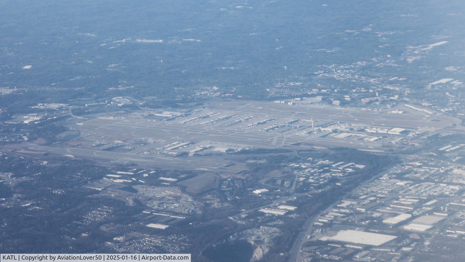 Hartsfield - Jackson Atlanta International Airport (ATL) - KATL from a CRJ-900 going to KHPN
