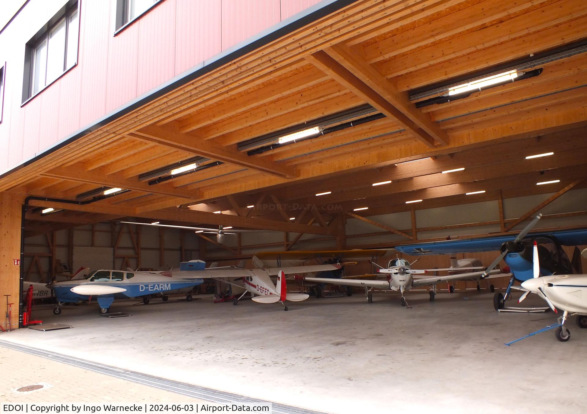 EDOI Airport - a look inside the big southern hangar at Bienenfarm airfield