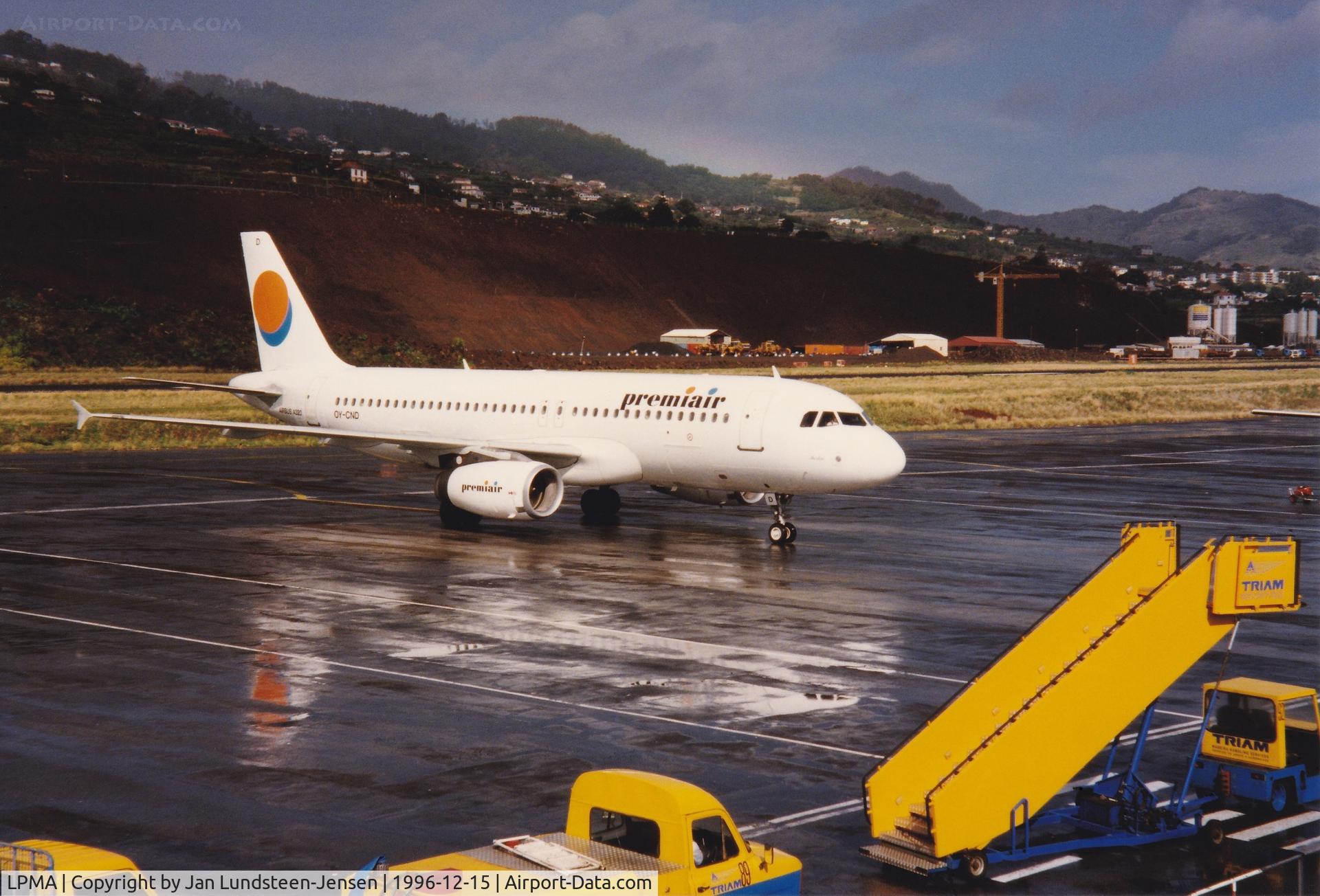 Madeira Airport (Funchal Airport), Funchal, Madeira Island Portugal (LPMA) - Premiair Airbus A320-231 OY-CND arriving at Madeira Airport after a flight from Denmark. Return flight to Billund and Copenhagen in Denmark with takeoff from LPMA RWY24 (old short runway). OY-CND built 1991, scrapped 2011.