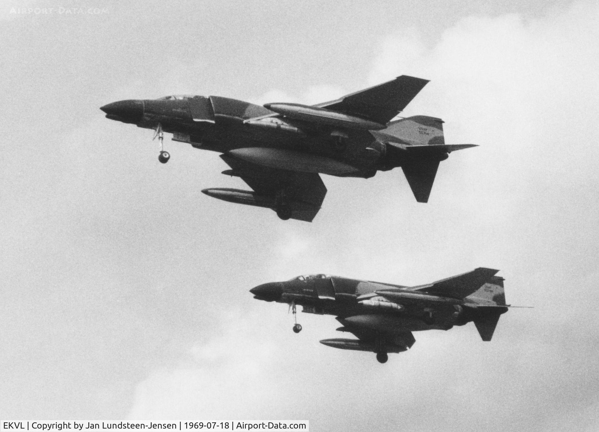 EKVL Airport - Two McDonnell F-4D Phantoms of US Air Force on final approach to Runway 28 at Vaerloese Air Base in Denmark in 1969. 