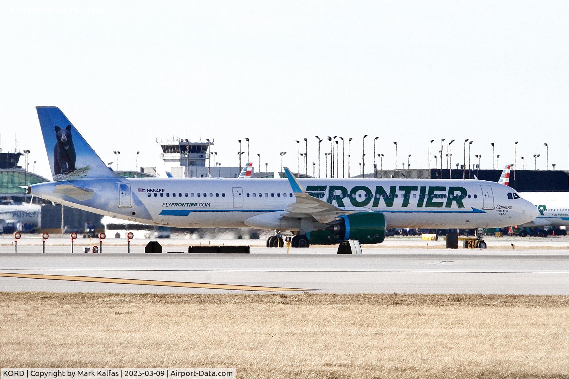 Chicago O'hare International Airport (ORD) - A21N FRONTIER AIRLINES AiIRBUS A321neo N654FR 