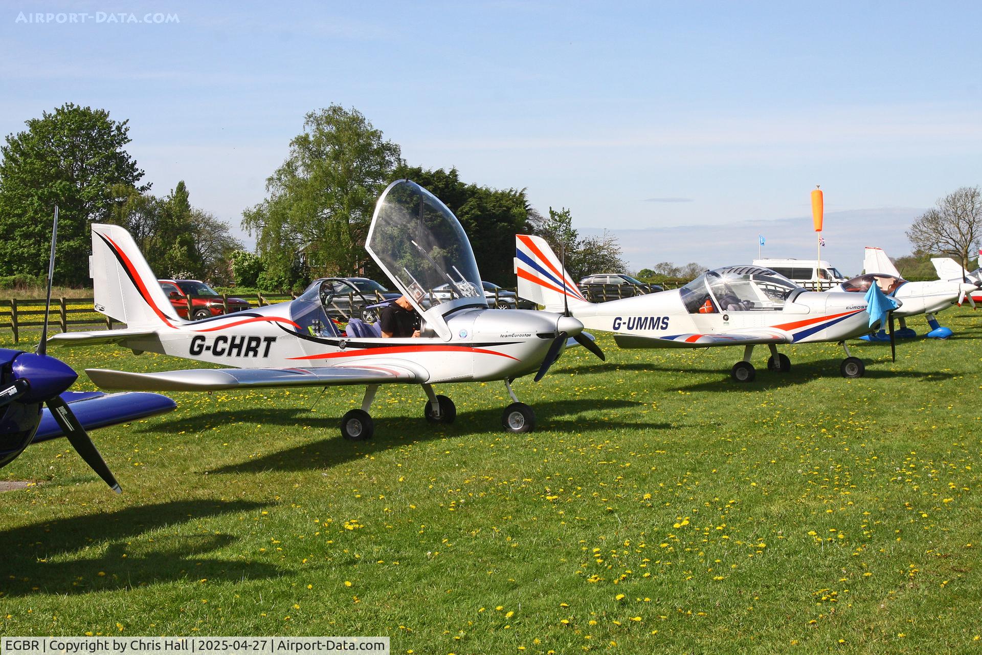 EGBR Airport - EV-97 Eurostar fly-in at Breighton - EGBR