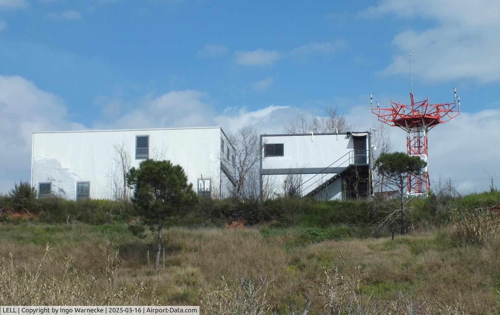 LELL Airport - antenna installations at the southeastern border of Sabadell airport