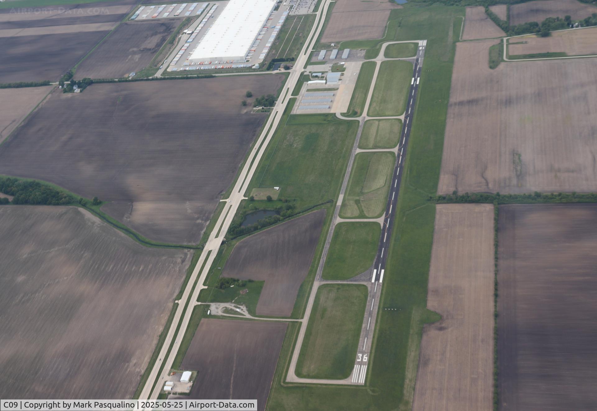 Morris Municipal - James R. Washburn Field Airport (C09) - Morris Municpal Airport