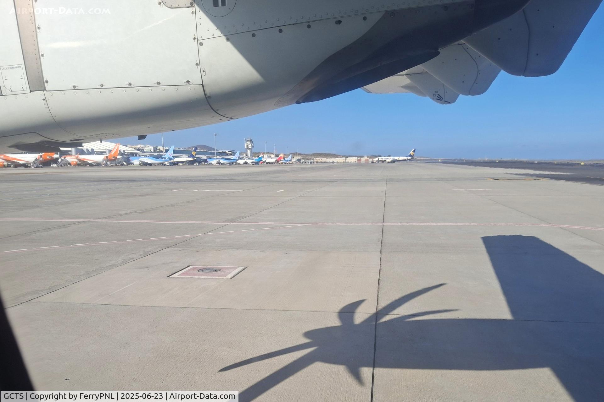 Tenerife South Airport (Reina Sofía), Tenerife Spain (GCTS) - Arrival at TFS with overview of apron.