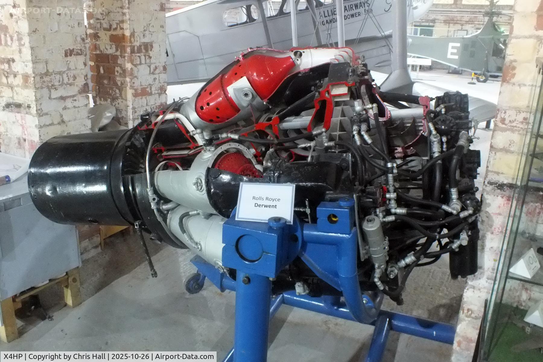 X4HP Airport - Rolls Royce Dewent at Hooton Park 26/10/25