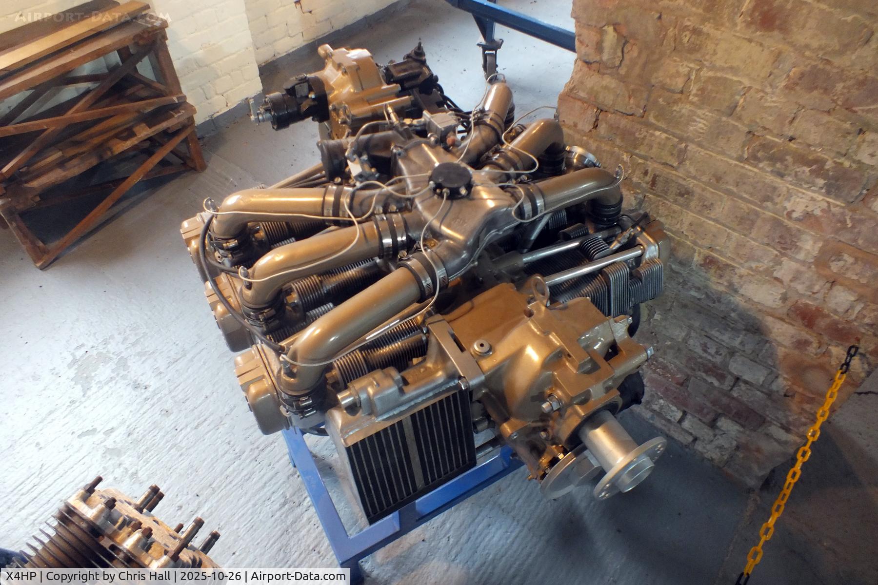 X4HP Airport - Aero engine at Hooton Park 26/10/25