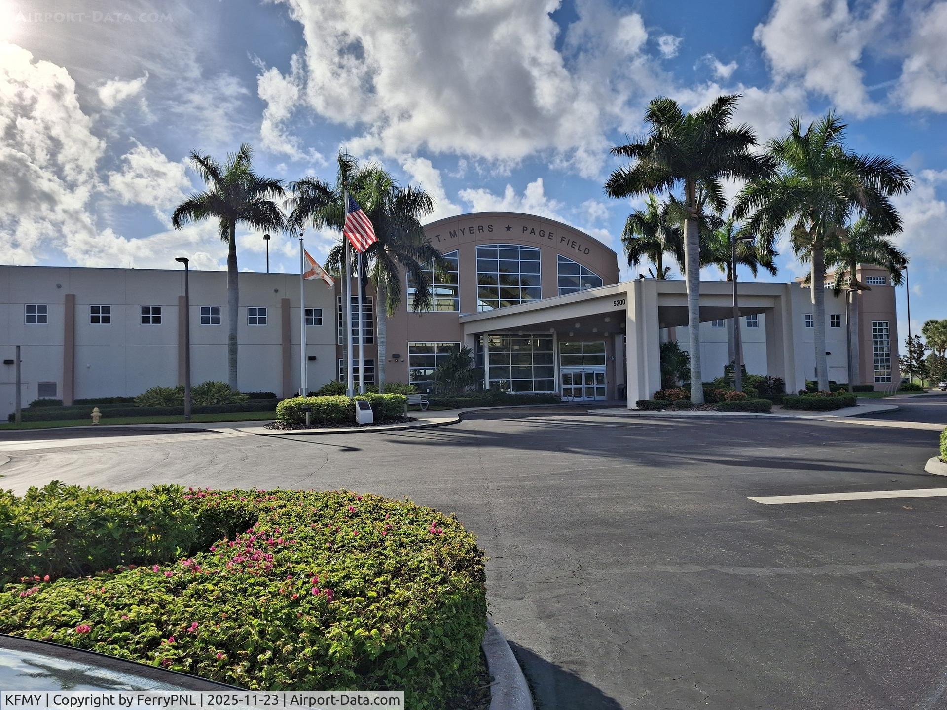 Page Field Airport (FMY) - Fort Myers Page Field FBO
