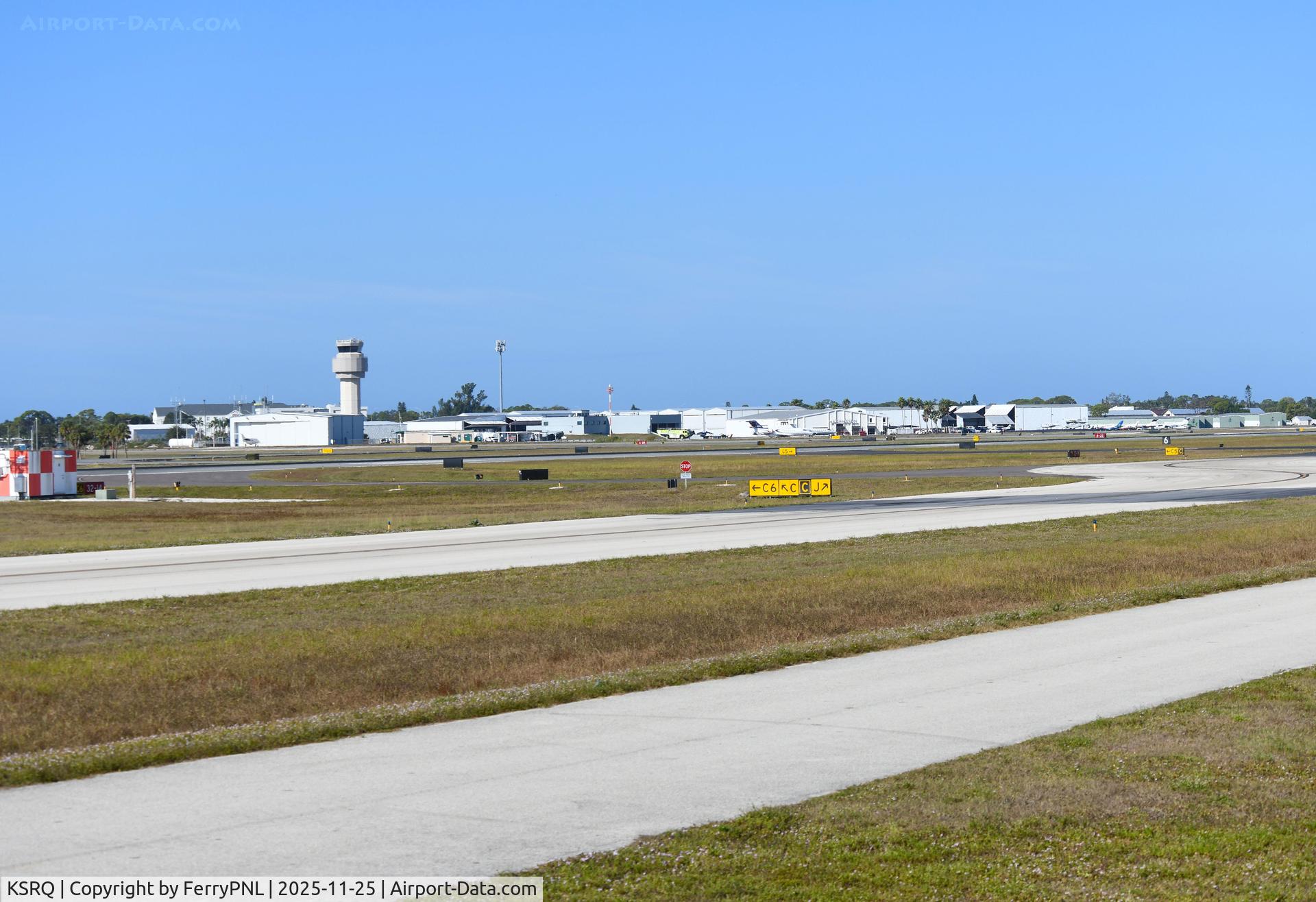 Sarasota/bradenton International Airport (SRQ) - Sarasota/bradenton International Airport (SRQ) GA area & tower