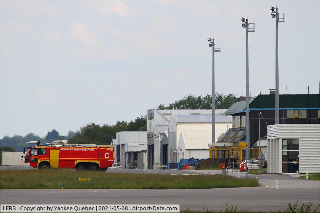 Brest Bretagne Airport, Brest France (LFRB) - Brest-Bretagne airport (LFRB-BES)
