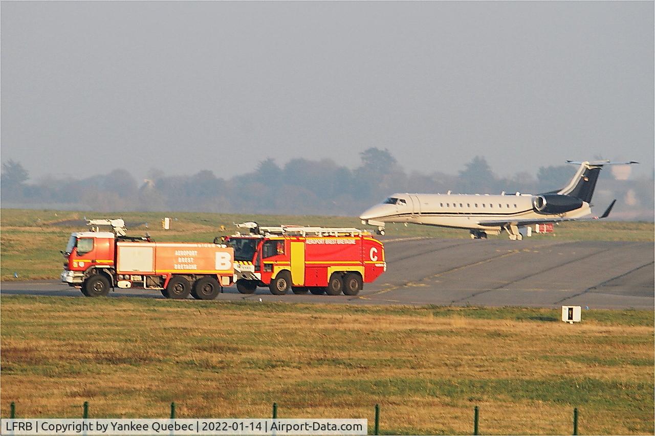 Brest Bretagne Airport, Brest France (LFRB) - Brest-Bretagne airport (LFRB-BES)