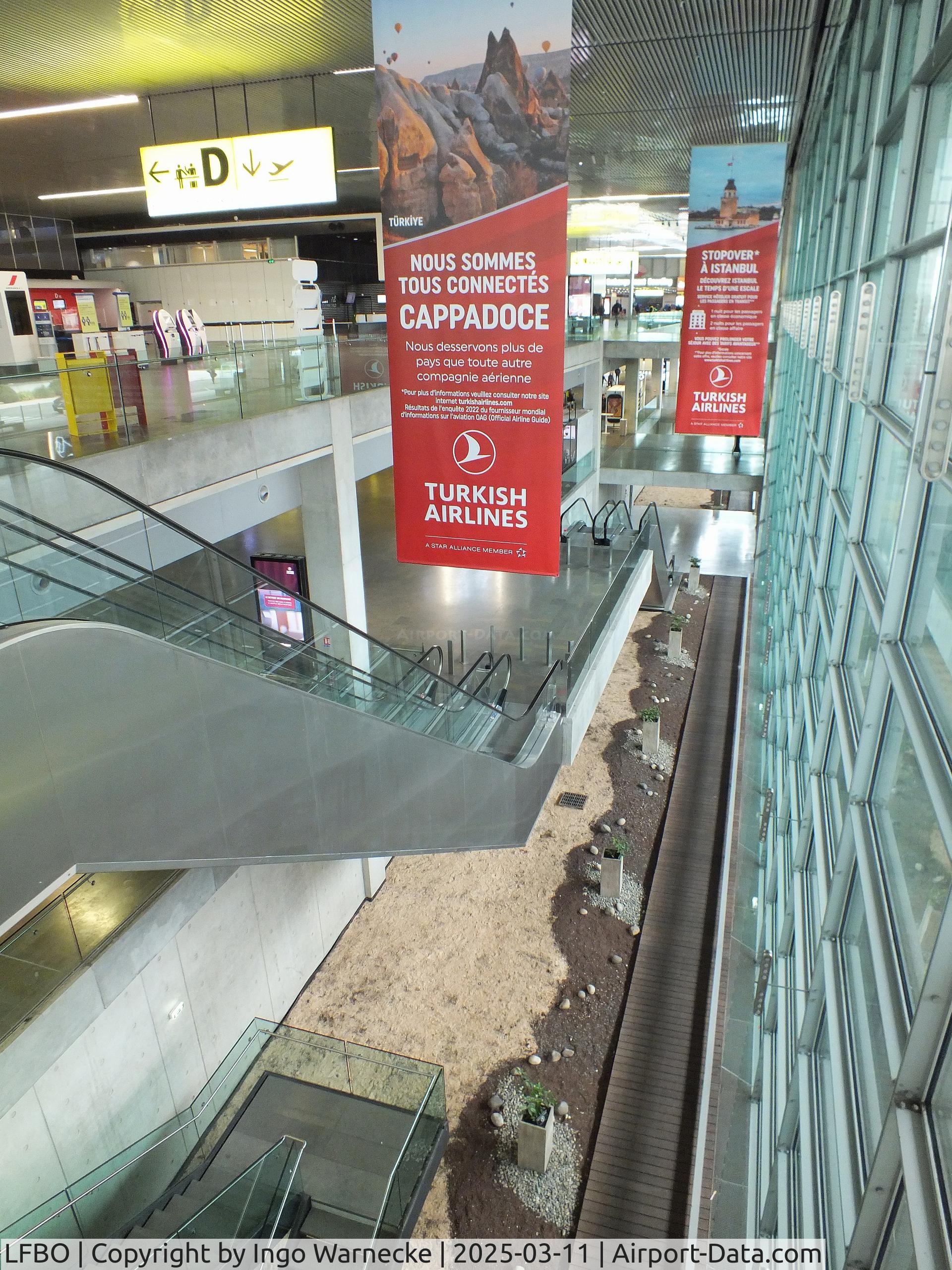 Toulouse Airport, Blagnac Airport France (LFBO) - inside the terminal at Toulouse-Blagnac airport