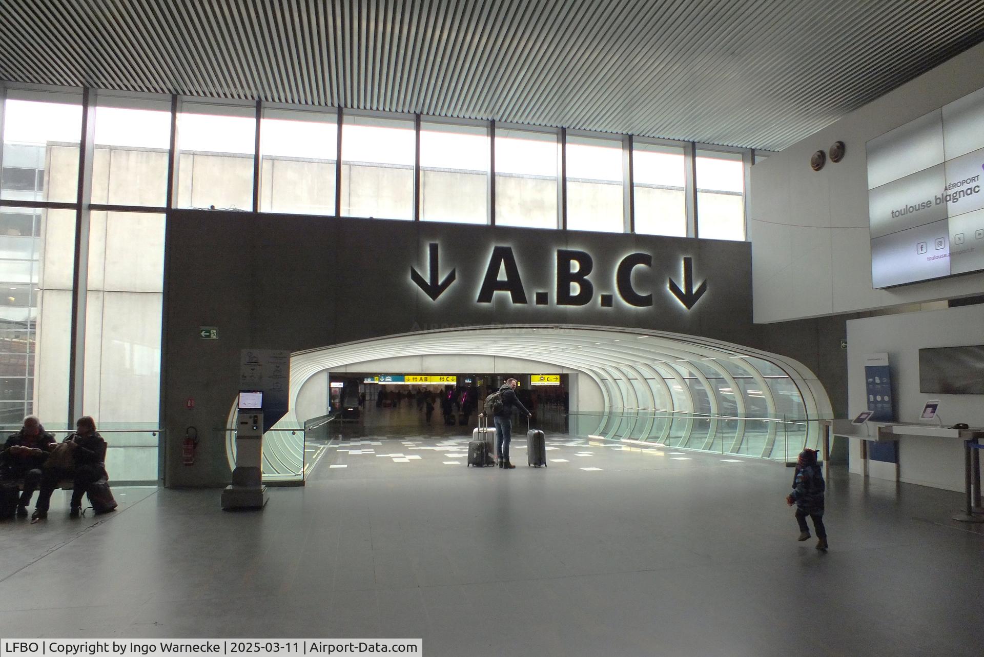 Toulouse Airport, Blagnac Airport France (LFBO) - inside the terminal at Toulouse-Blagnac airport