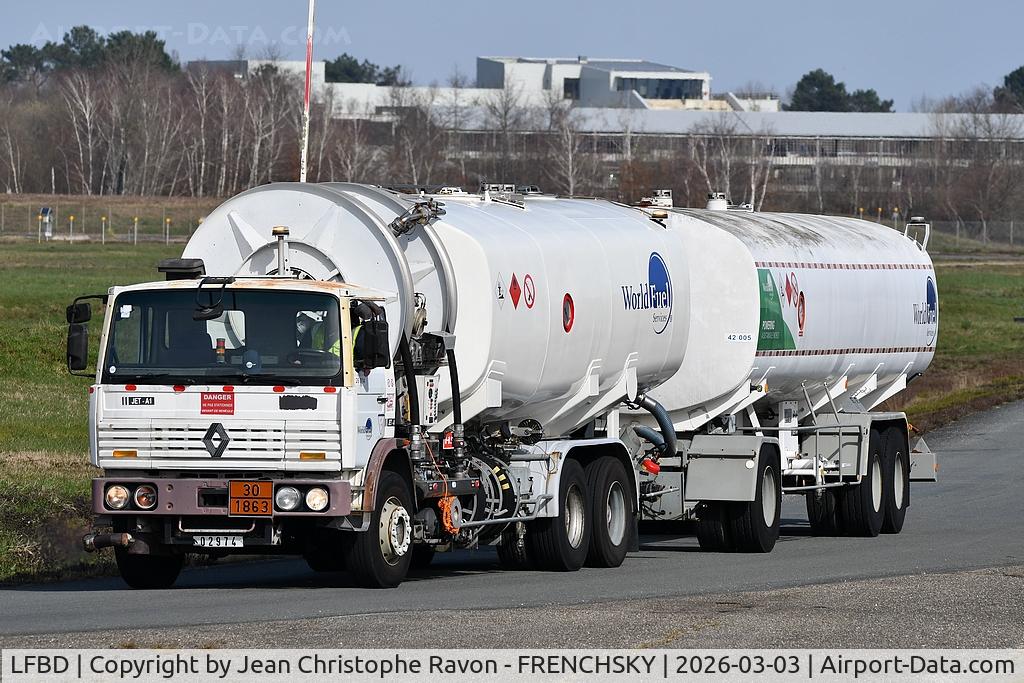 Bordeaux Airport, Merignac Airport France (LFBD) - Jet A1