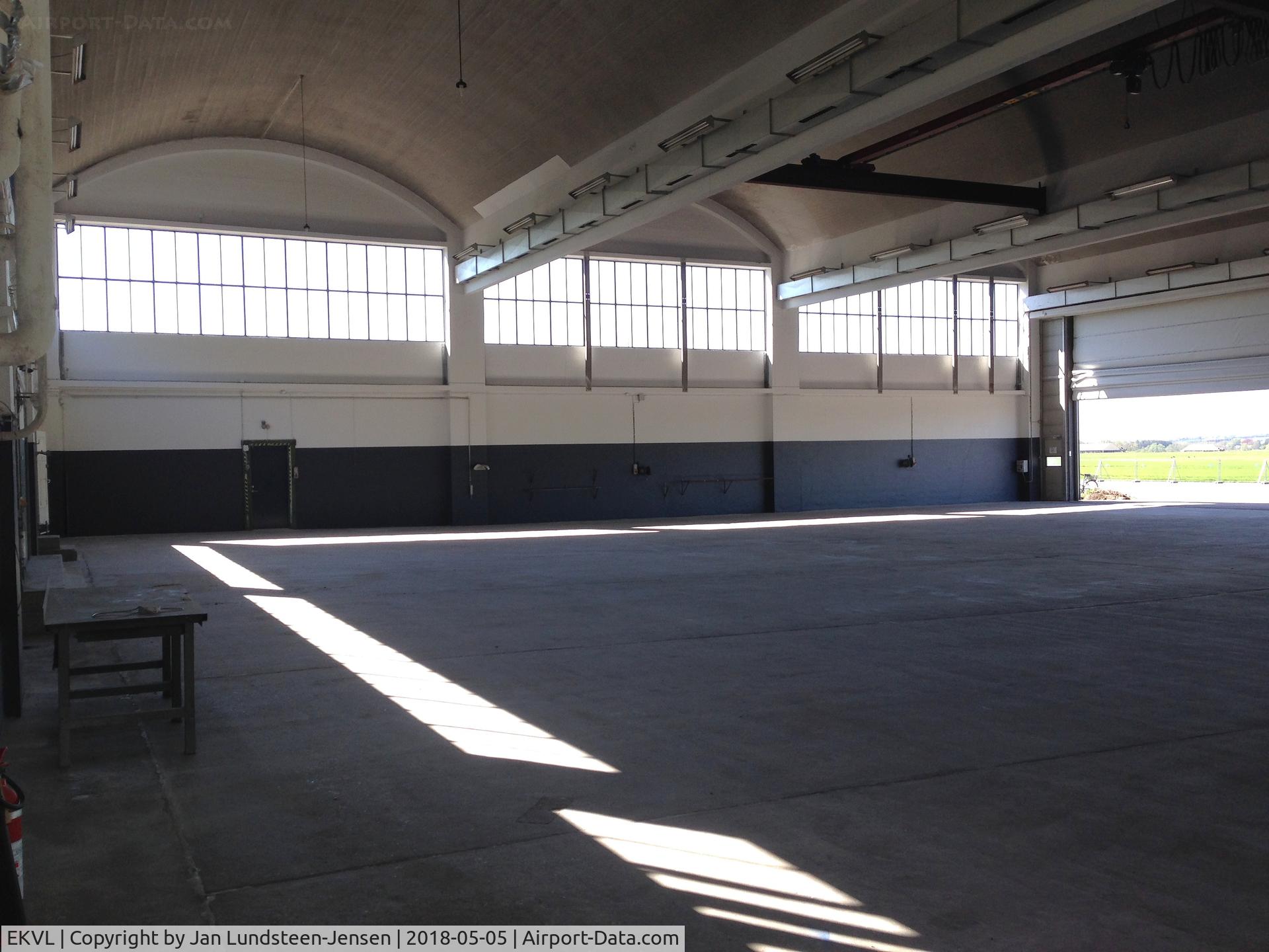 EKVL Airport - The interior of the western part of Hangar 2 at the former Vaerloese Air Base in Denmark. The hangar was built in 1937. The air base closed in 2004.