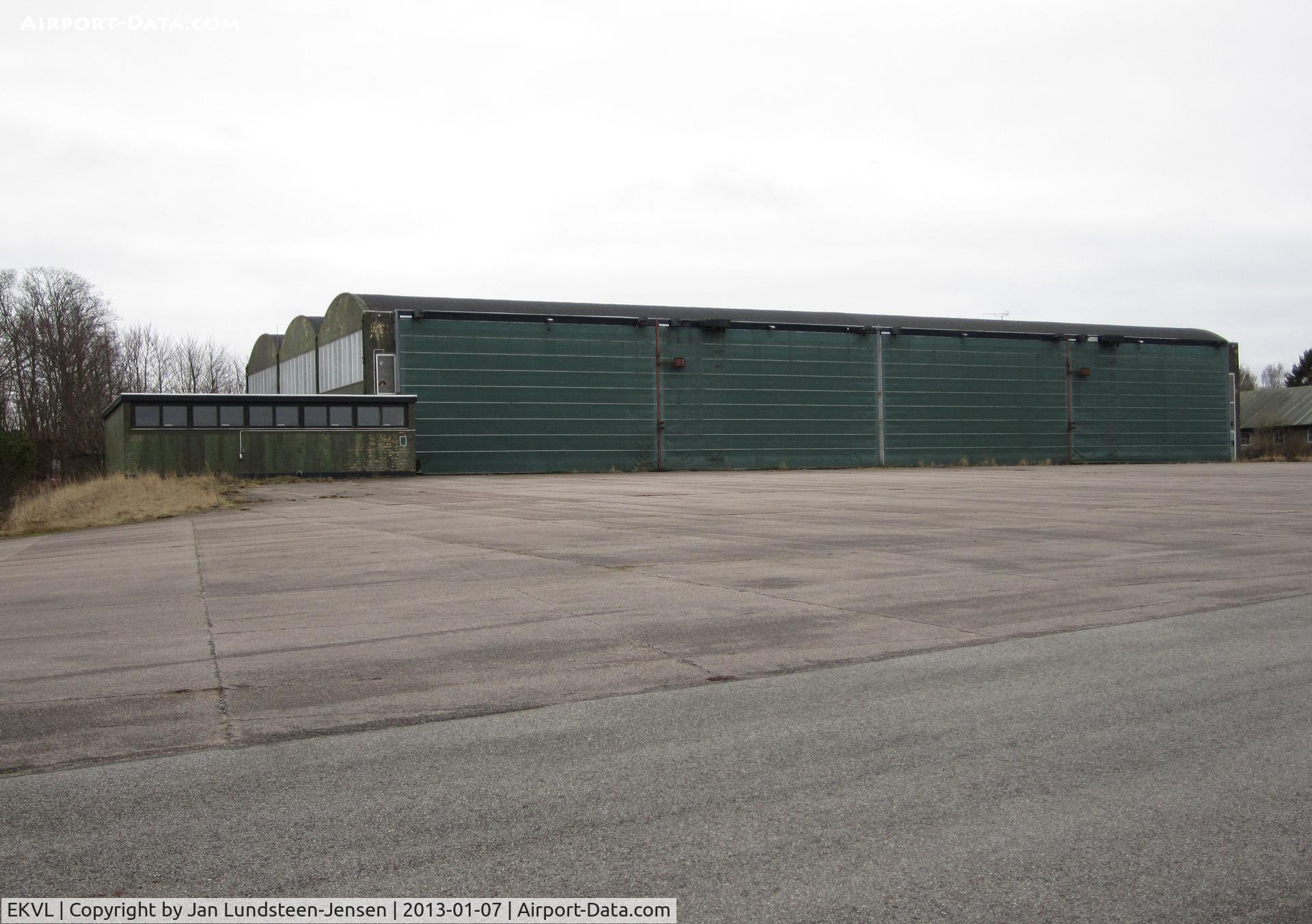 EKVL Airport - Hangar 2 at the closed Vaerloese Air Base in Denmark. The hangar was built in 1937. The air base closed in 2004.