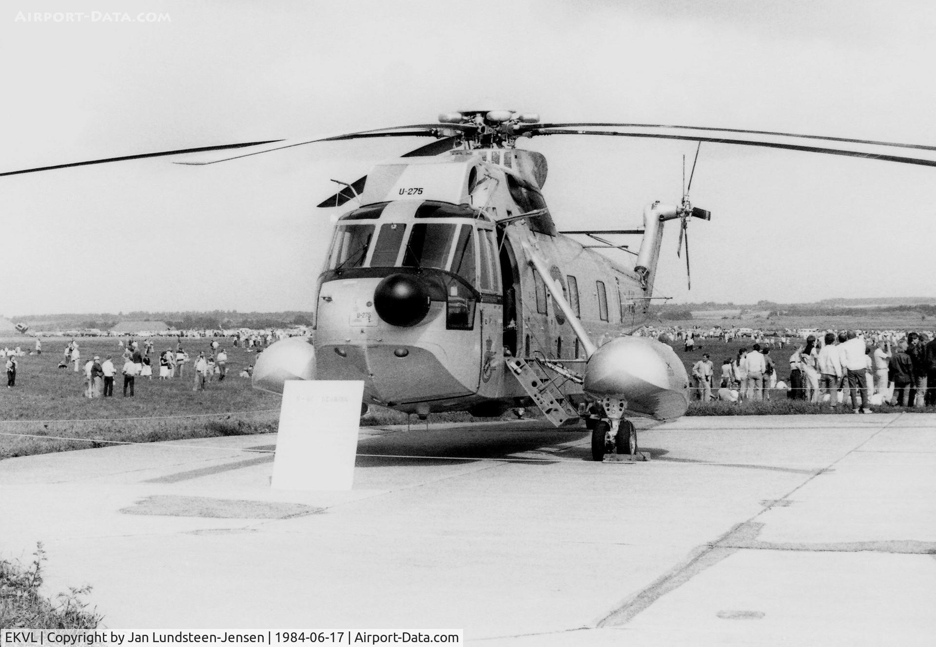 EKVL Airport - An airshow at Vaerloese Air Base in Denmark in 1984 with a Sikorsky S-61 of Royal Danish Air Force on display. The RDAF S-61 search and rescue helicopters were based in Hangar 2 at Vaerloese 1965-2004.