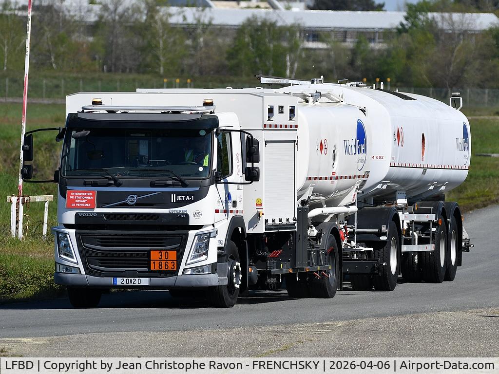 Bordeaux Airport, Merignac Airport France (LFBD) - World Fuel