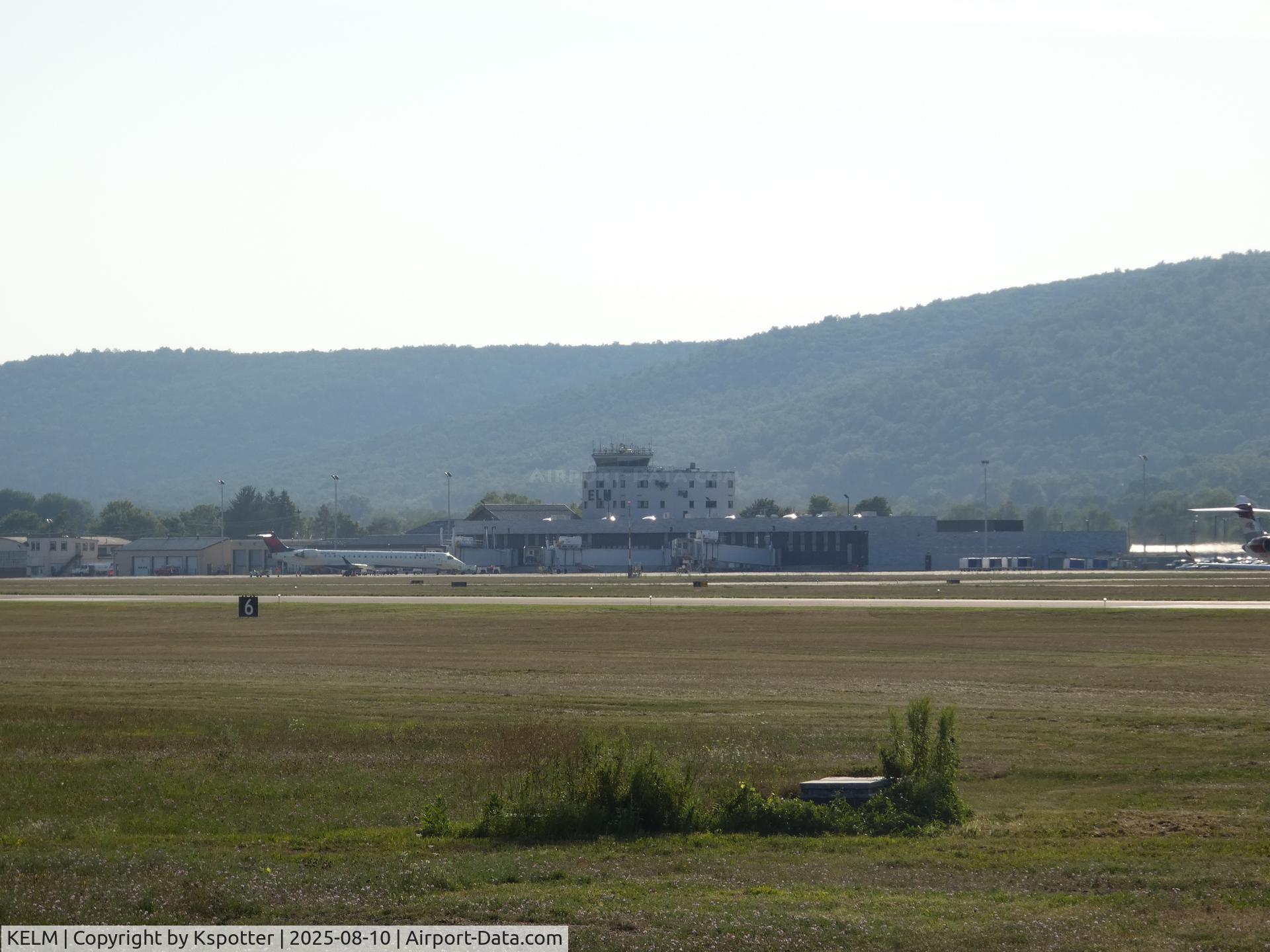 Elmira/corning Regional Airport (ELM) - Spotting after the Watkins Glen Race