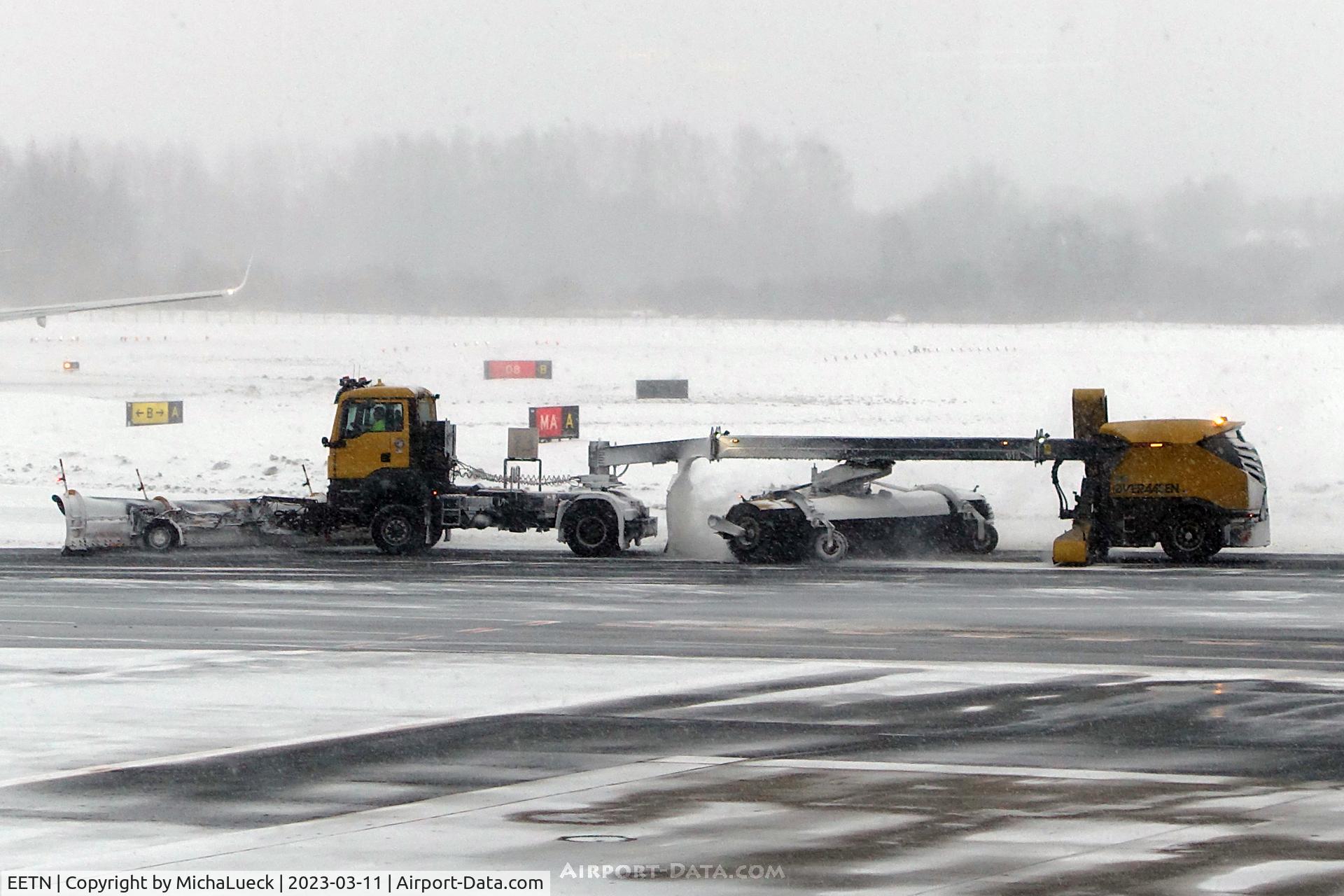 Tallinn Airport, Tallinn Estonia (EETN) - Fresh snowfall in Tallinn (snowplow #13)