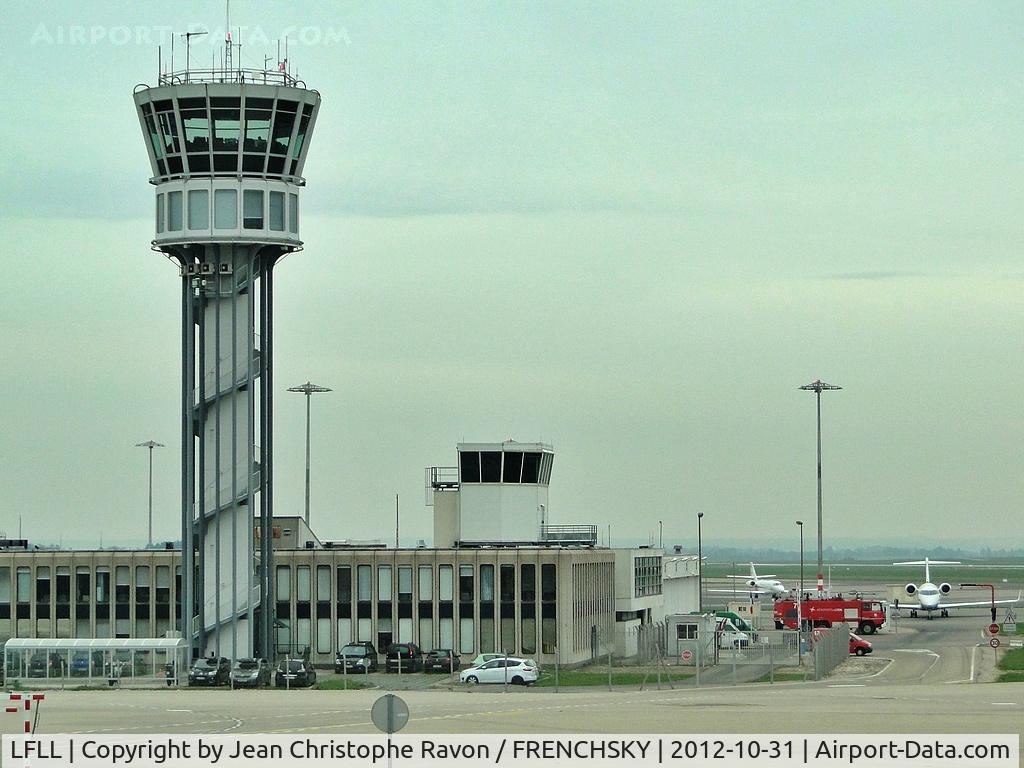 Lyon Saint-Exupéry Airport (formerly Satolas Airport), Lyon Saint Exupéry