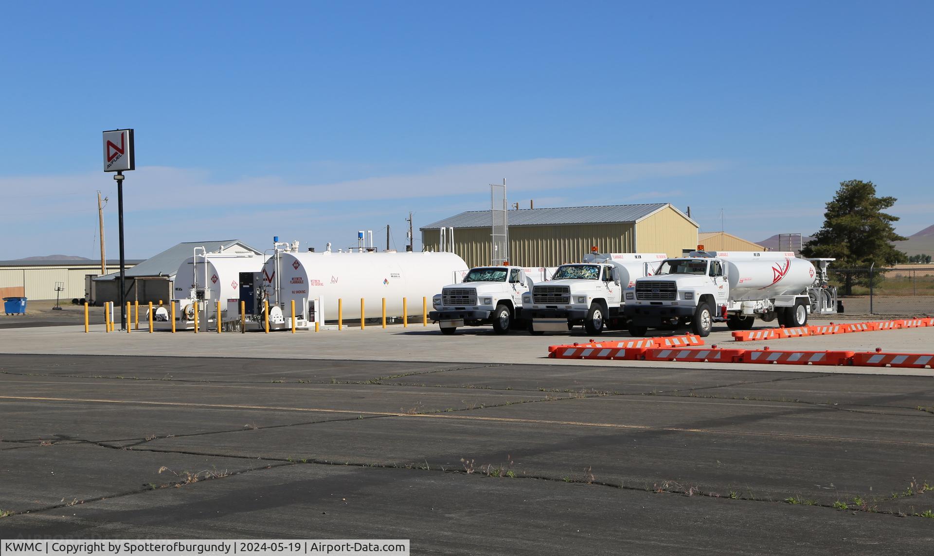 Winnemucca Municipal Airport, fuel station