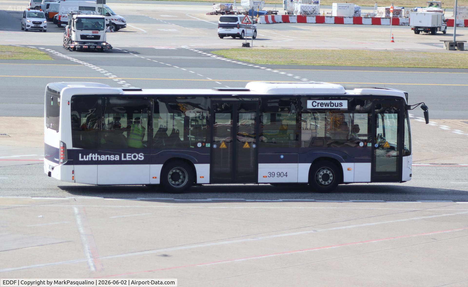 Frankfurt International Airport, Lufthansa crew bus