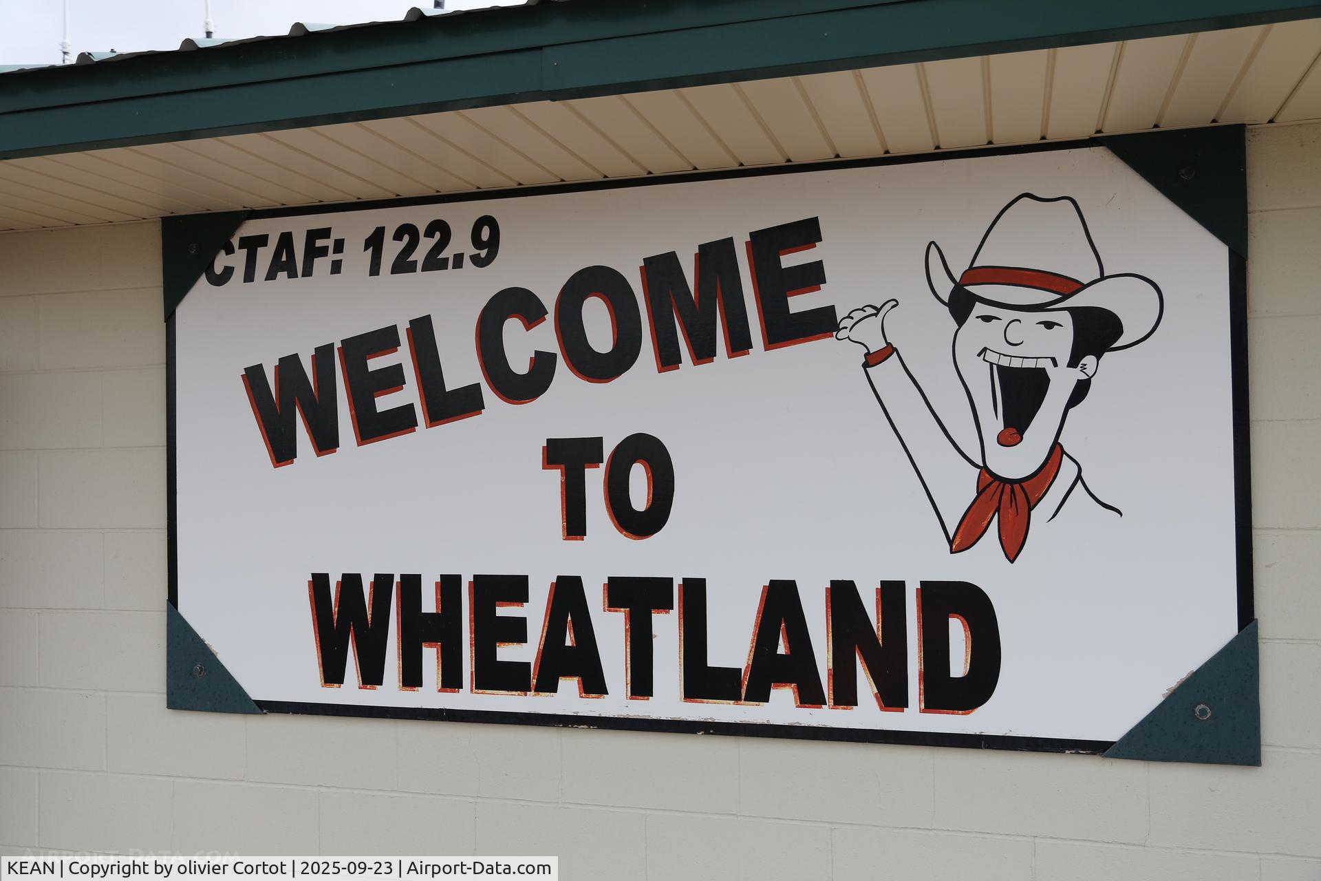 Phifer Airfield Airport, welcome !