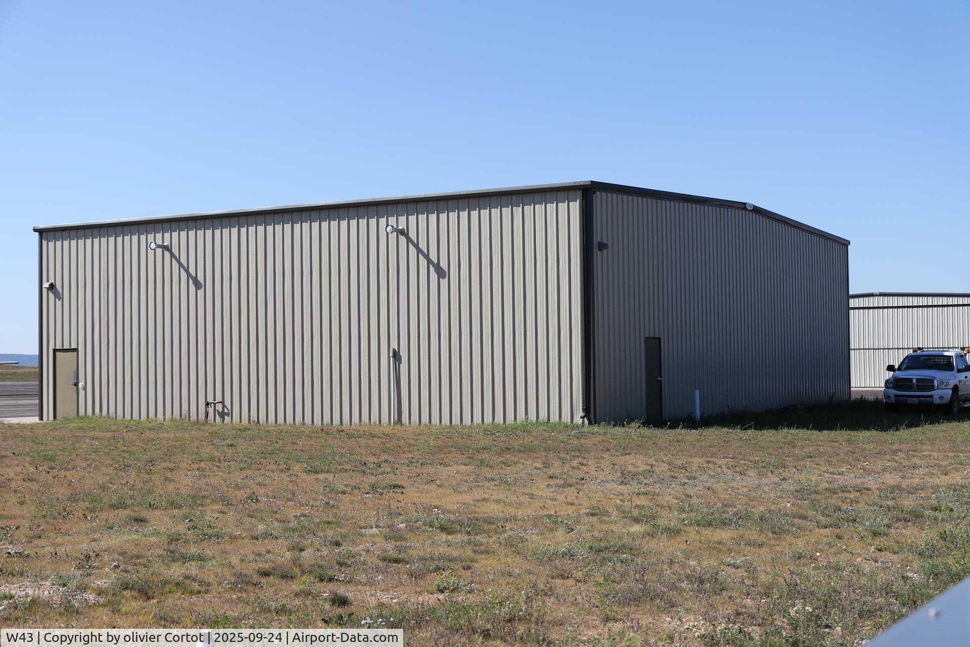 Hulett Municipal Airport, one of the hangars