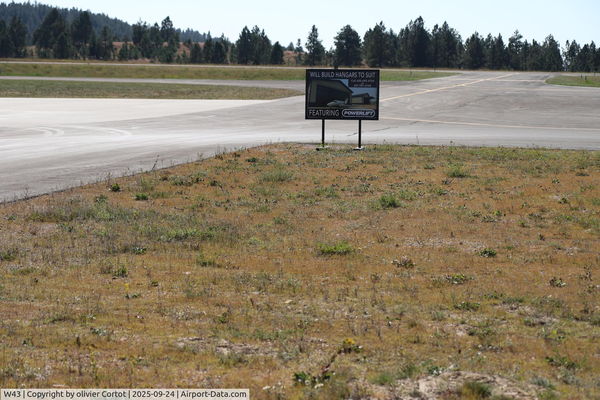 Hulett Municipal Airport, 2025