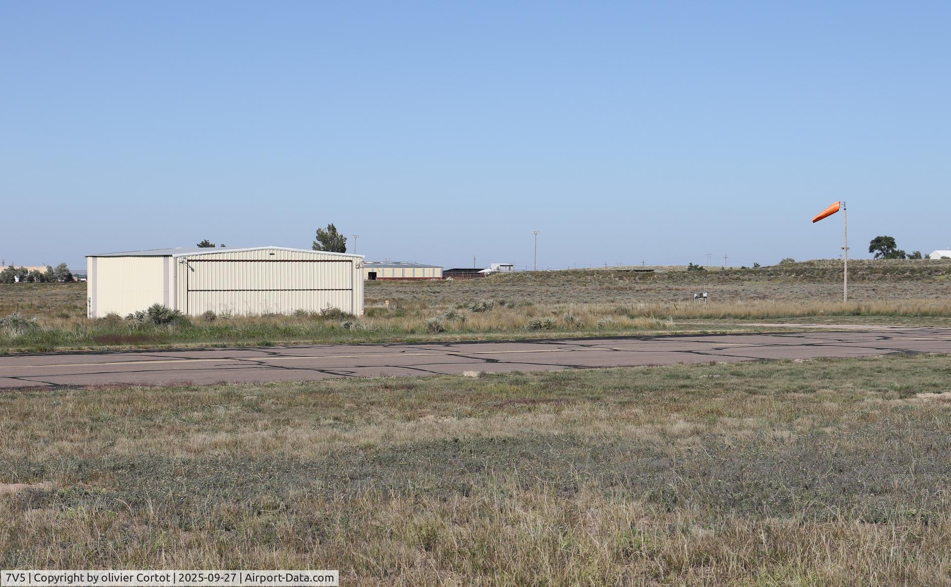 Brush Municipal Airport, One hangar