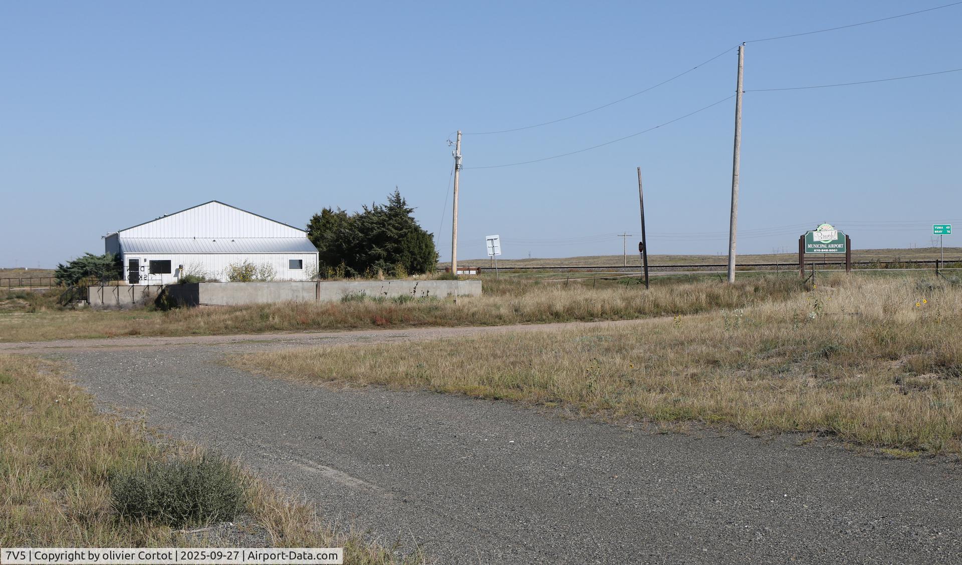 Brush Municipal Airport, road entrance
