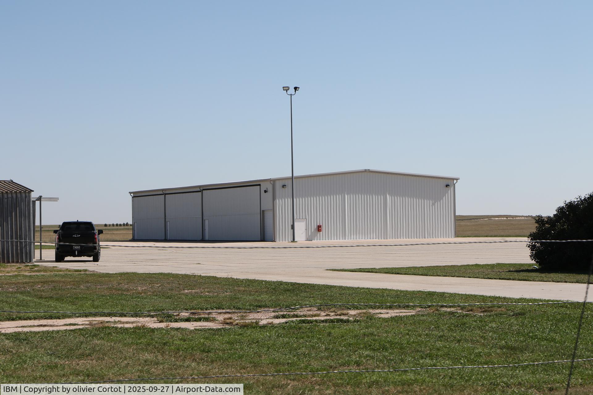 Kimball Muni/robert E Arraj Field Airport, one of the hangars