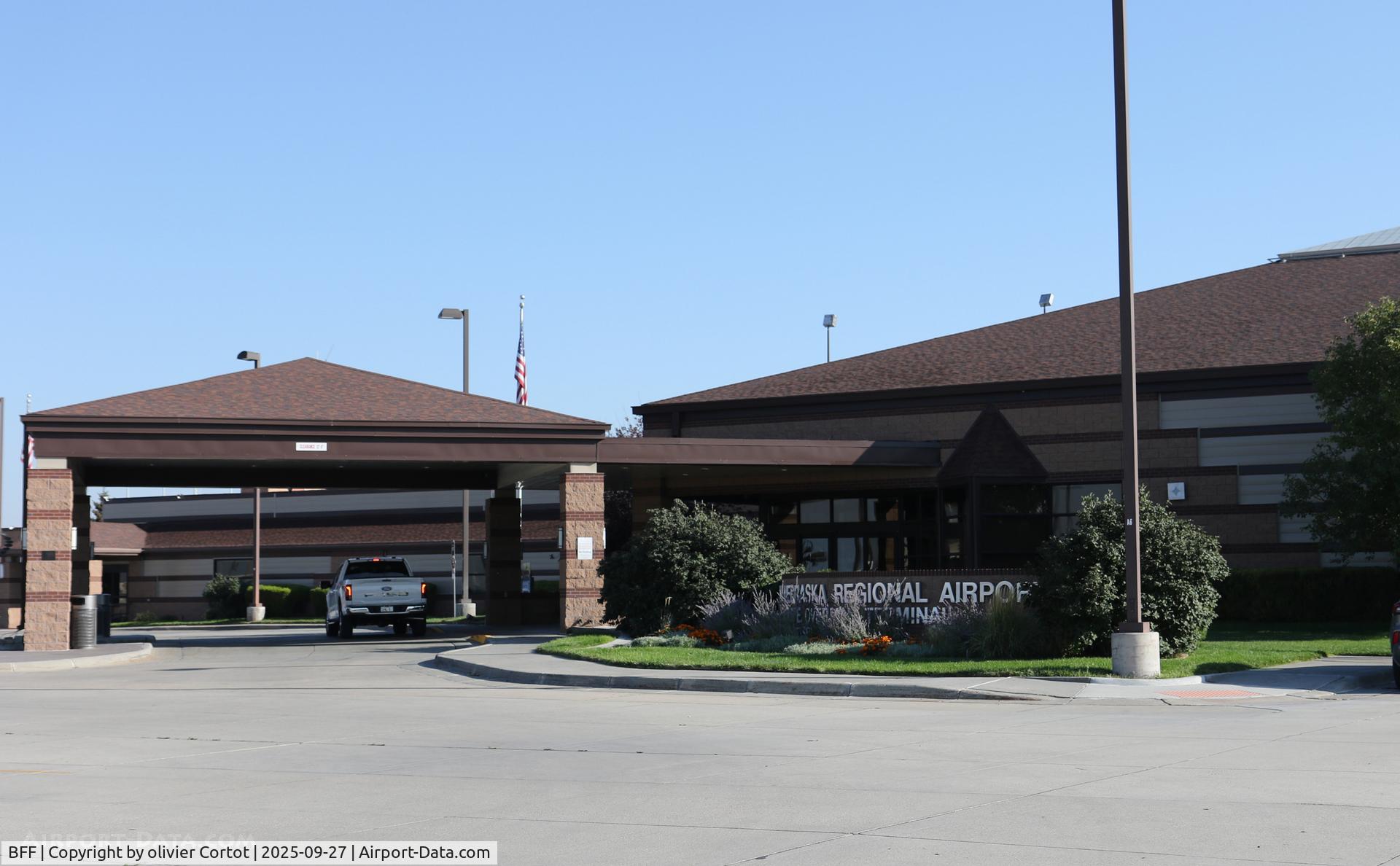 Western Nebraska Rgnl/william B. Heilig Fi Airport, the terminal