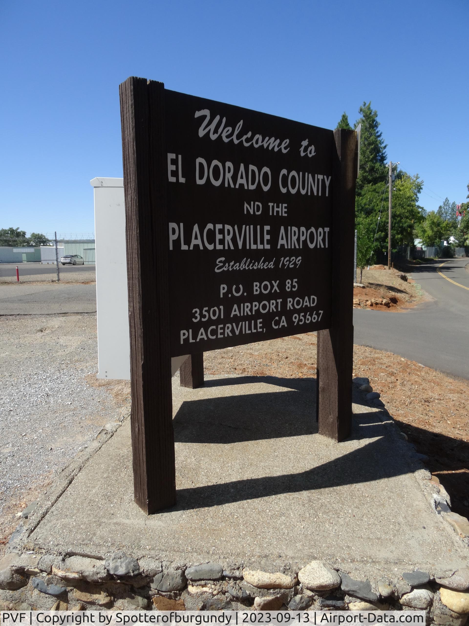 Placerville Airport, airport entrance
