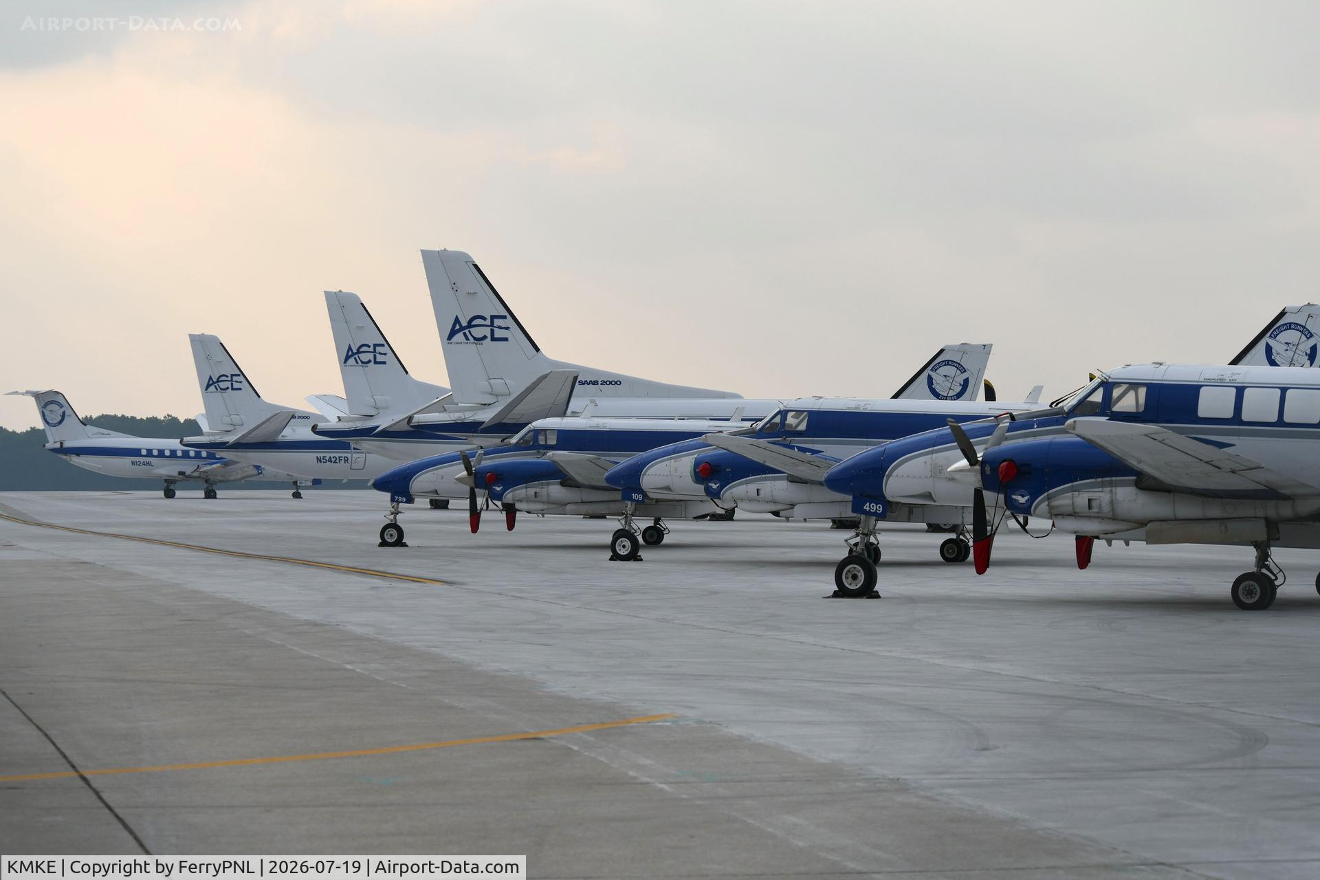 General Mitchell International Airport, Freight Runners ramp at MKE