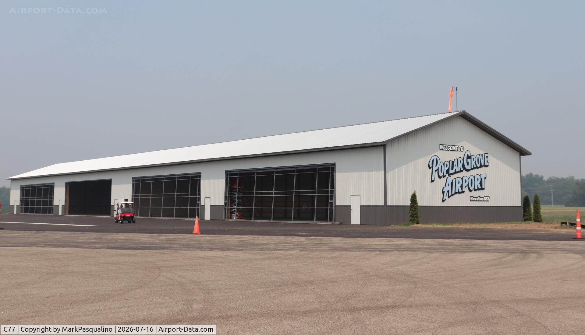 Poplar Grove Airport, New hangars for flight school aircraft
