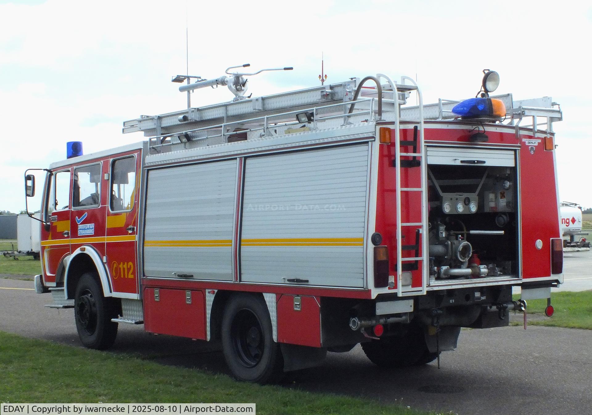Strausberg Airfield Airport, airfield fire truck at Strausberg airfield #v, photo by iwarnecke